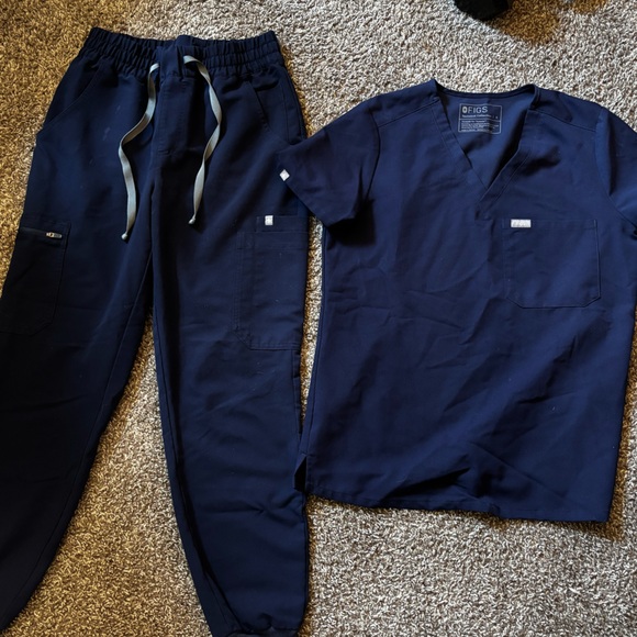 Figs Pants - Figs Navy Blue Scrub Top and Jogger Pants Set